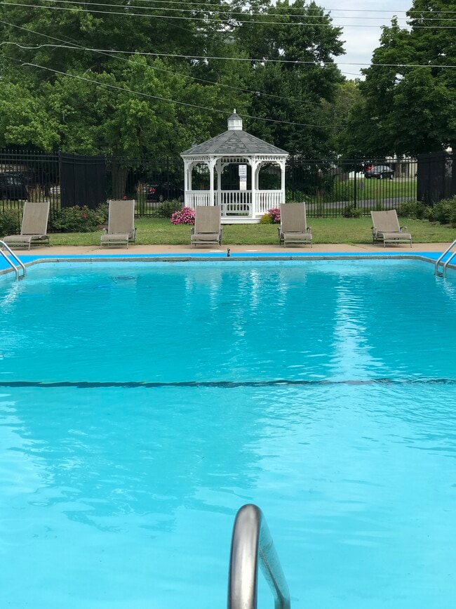 Pool - Bradley Court