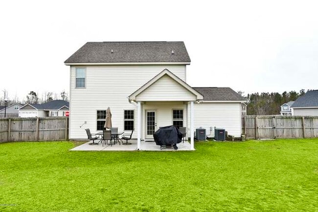 Photo - 307 First Post Rd