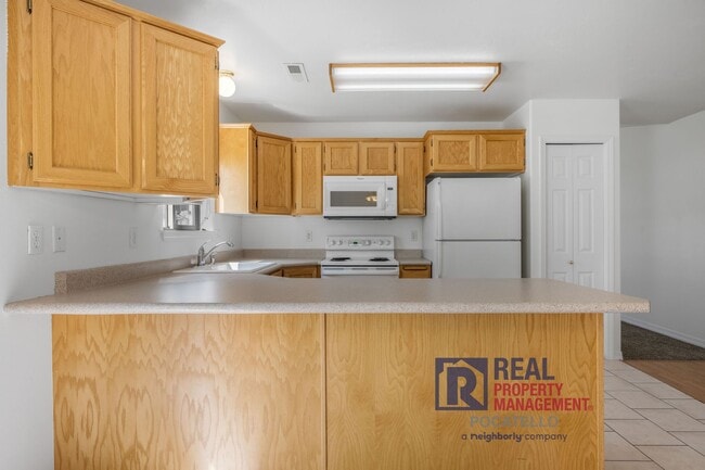 Photo - Beautiful 2 bed 2 bath twin home - 2 car garage