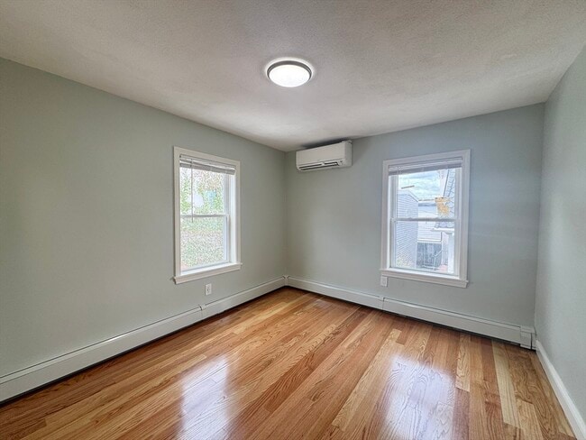 Photo - 7 Sumner Pl Unit 2