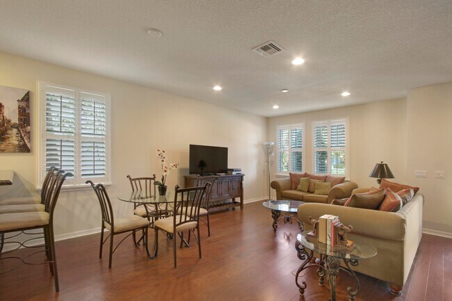 Photo - 1168 S Community Dr