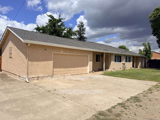 Photo - 3805 32nd Ave