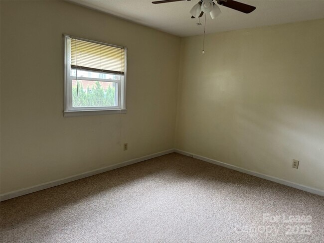 Photo - 1237 15th Ave NW