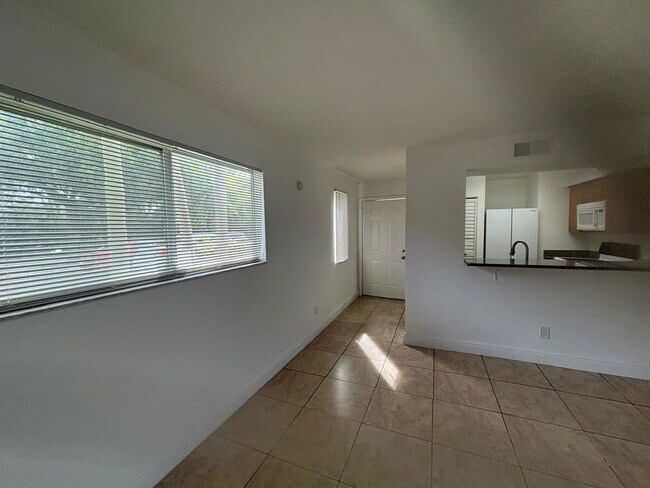 Photo - 3473 NW 44th St Unit 102