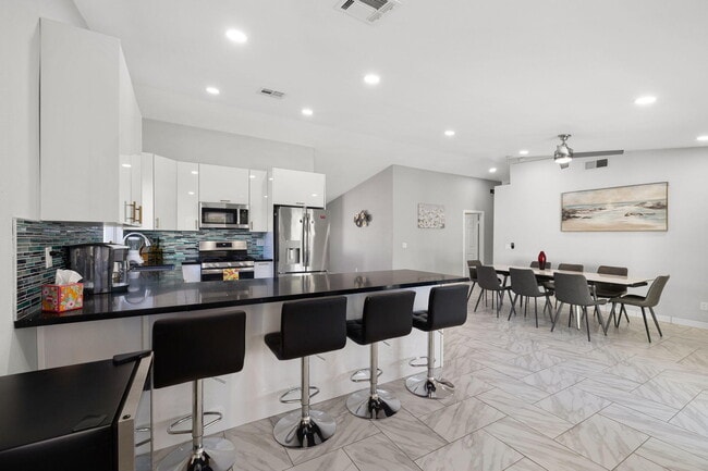 Photo - 31115 Whispering Palms Trail