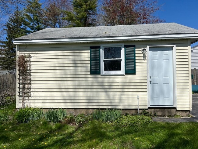 Photo - Three Bedroom Cape for Rent in Great Portland Neighborhood!