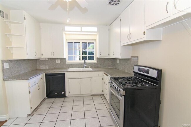 Photo - 9310 Crebs Ave