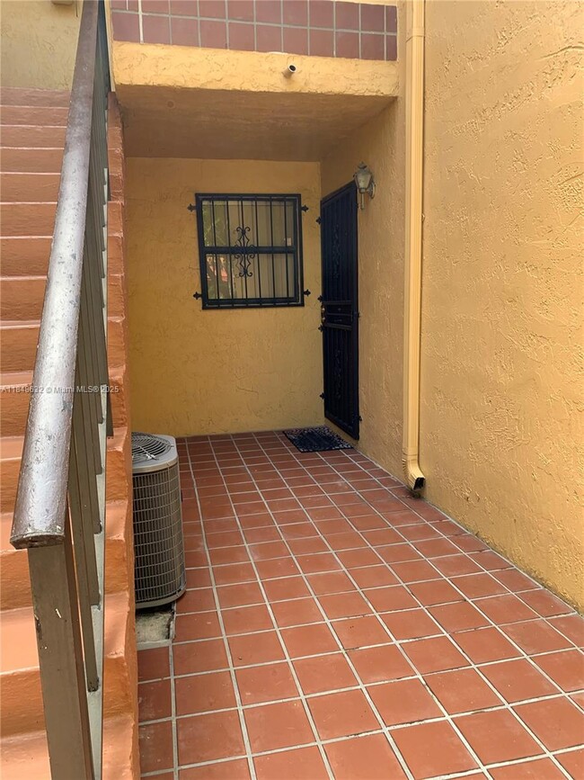 Building Photo - 10861 NW 7th St Unit 13-19 Rental