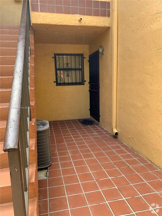 Building Photo - 10861 NW 7th St Unit 13-19 Rental