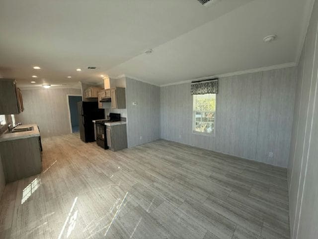 Photo - 161 Colton St