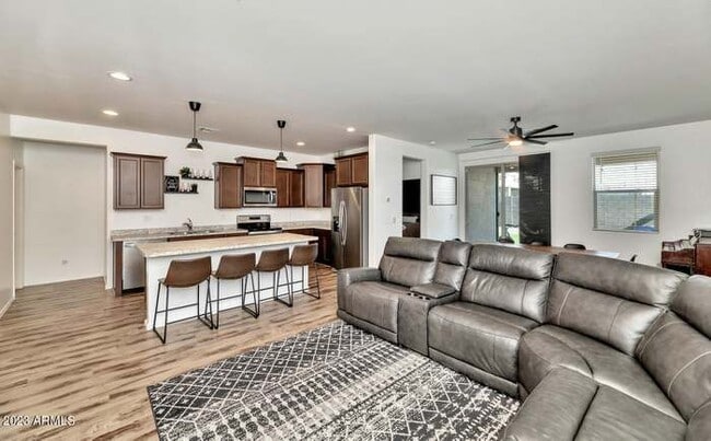 Photo - 18174 W Robin Ln