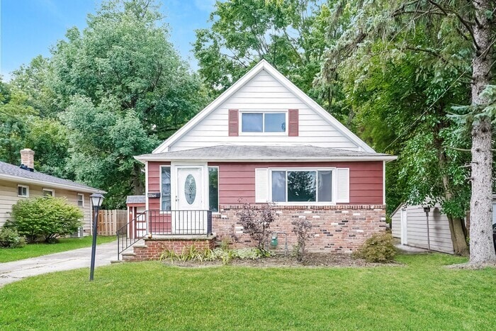 Photo - 14612 Summit Ave
