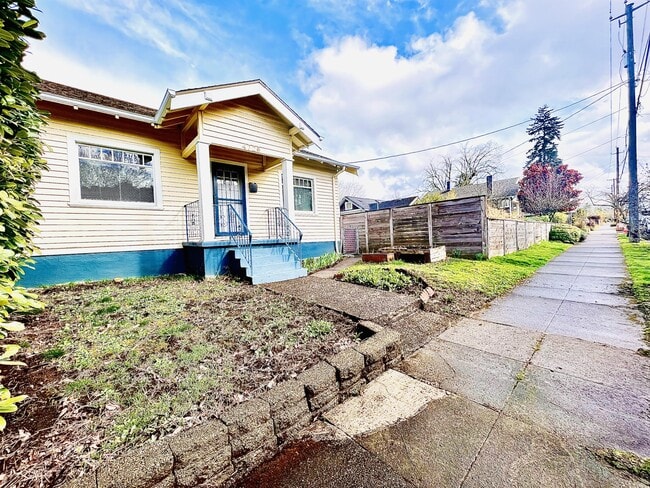Photo - 4728 NE 27th Ave