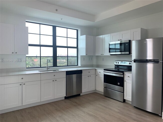 Photo - 4100 Davie Rd Unit 417