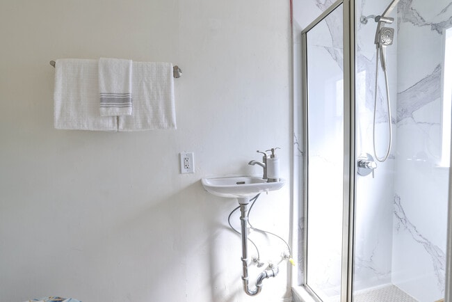 Photo - 2290 San Pablo Ave