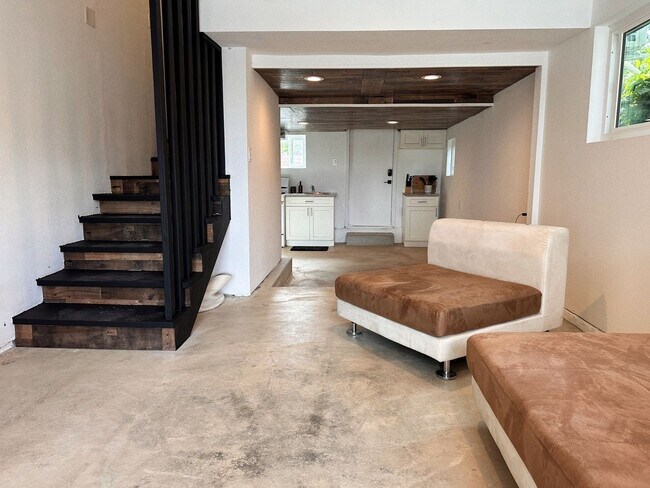 Photo - 1 Bedroom/1 Bathroom Guest House in Pittsburg