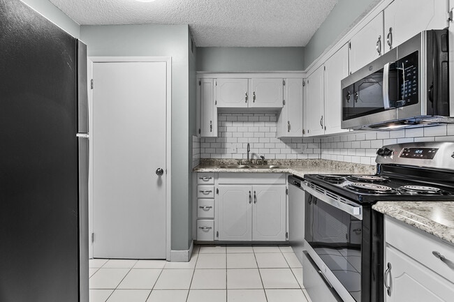 Photo - Strasbourg Apartments