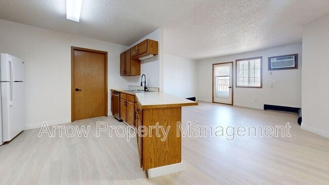 Building Photo - 2141 Xavier-315