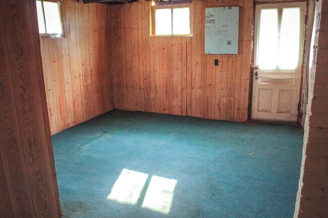 Photo - 610 N Chestnut