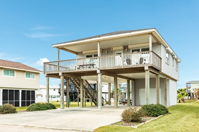Building Photo - 23012 Verano Dr Rental