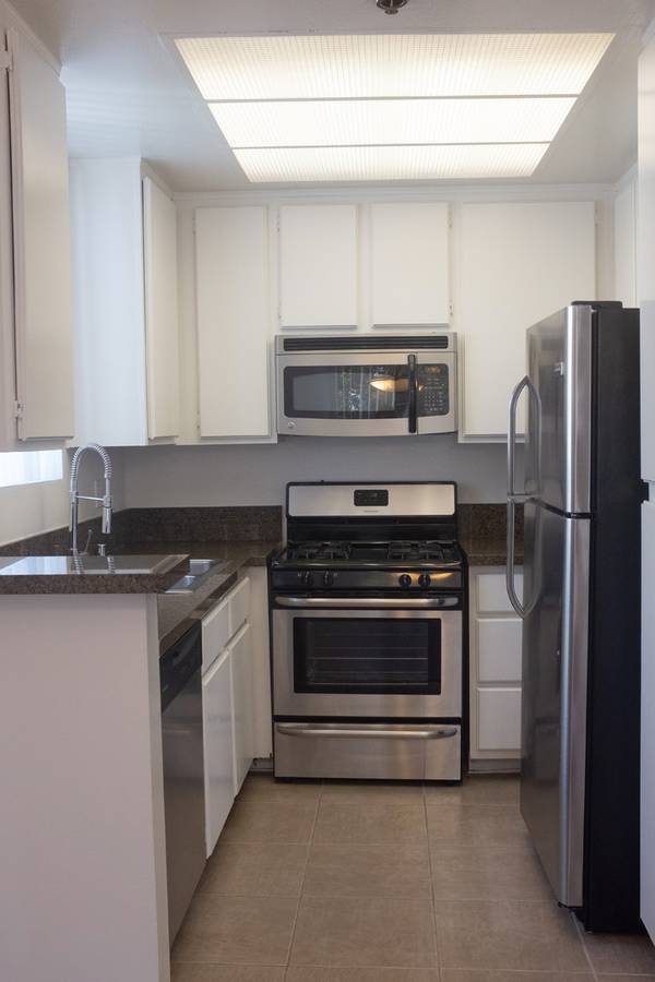 #401 Kitchen