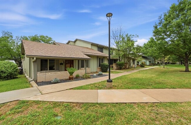 Photo - 5011 Fort Clark Dr