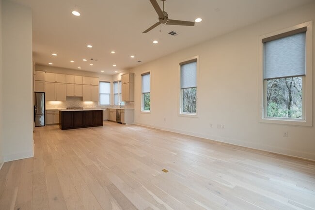 Photo - Modern Comfort Meets South Austin Charm!