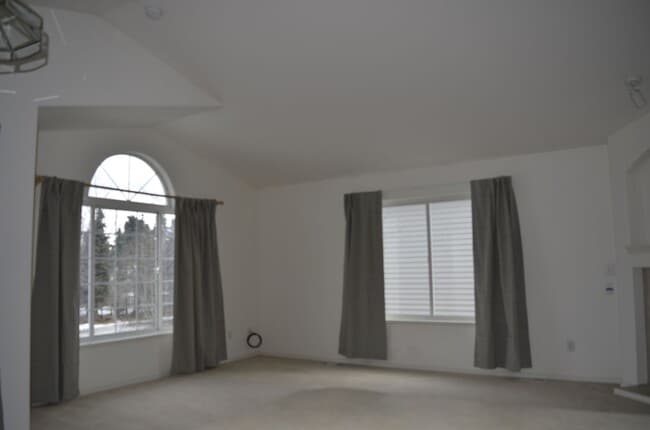 3 bedroom home conveniently located - 3 bedroom home conveniently located