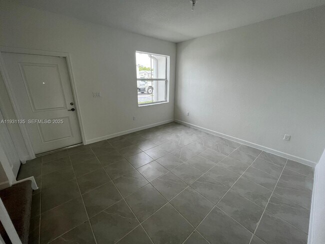 Photo - 2696 SE 18th St