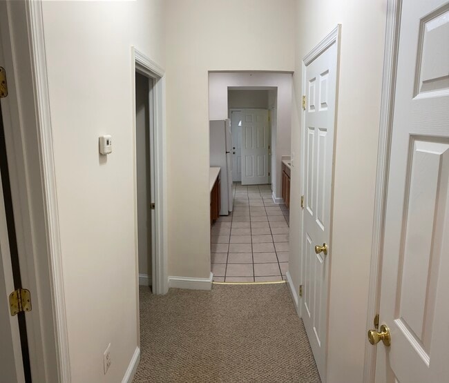 Photo - 2716 4th St NE Unidad #2