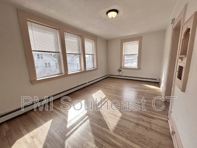 Photo - 92 Truman St Unit Apt 8