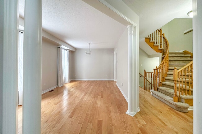 Photo - 64 Chimney Hill Way