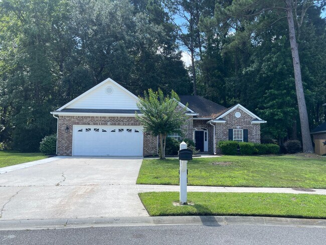 Rare Find in Henderson Golf Community! - Rare Find in Henderson Golf Community! House