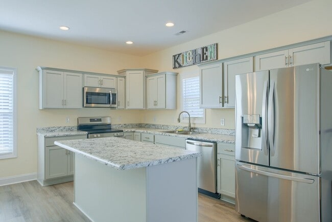 Photo - Charming 3-Bedroom Home for Rent in Rogers Farm