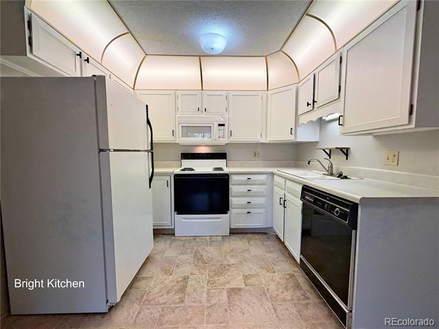 13606 E Bates Ave Unit 301