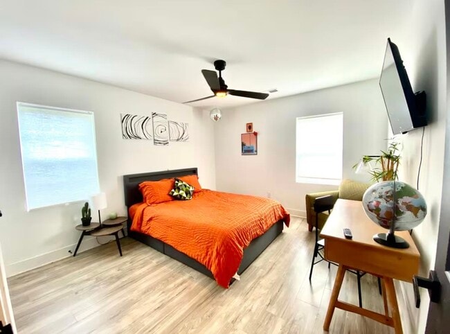 Photo - 84 N Holmes St