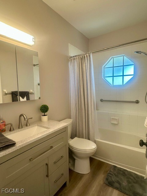 Building Photo - 9510 Village View Blvd