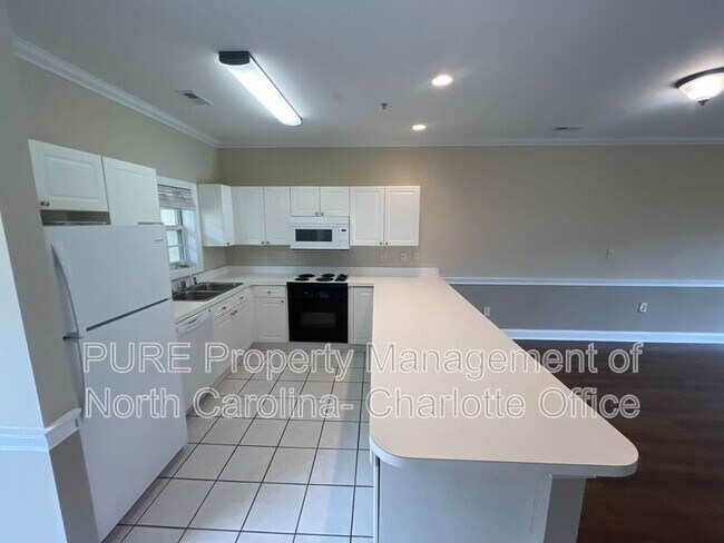 Photo - 8913 Meadow Vista Rd