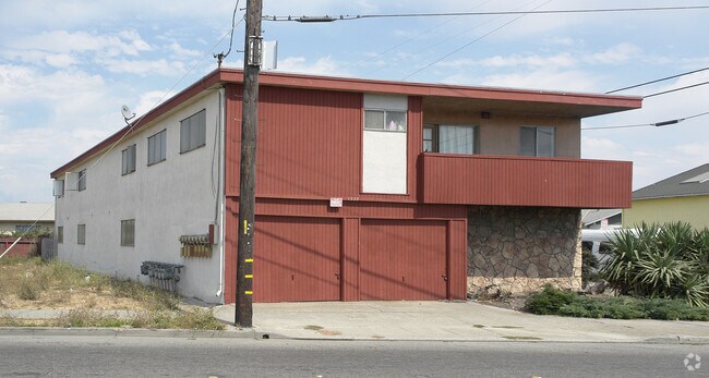 1333 Market Ave