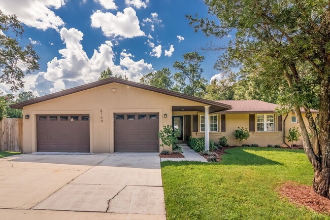 Photo - 8109 Grampell Dr House