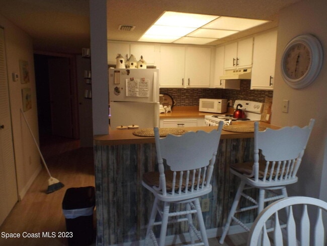 Photo - 915 Sonesta Ave NE Unit 202