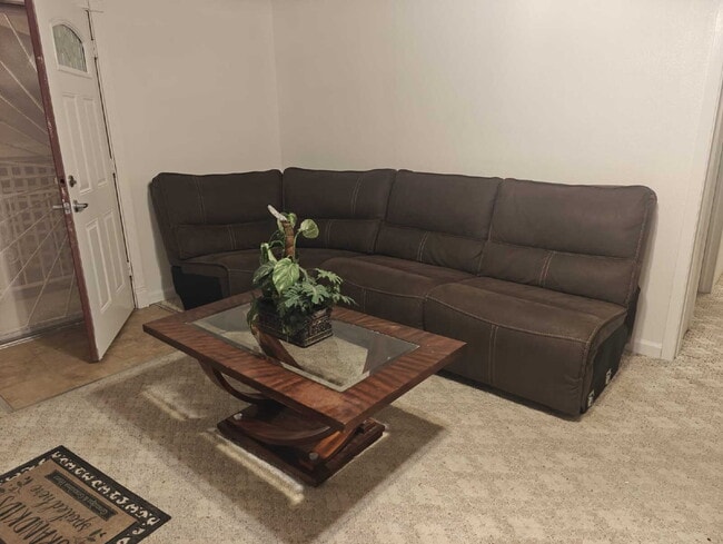 Photo - 501 W Hill St