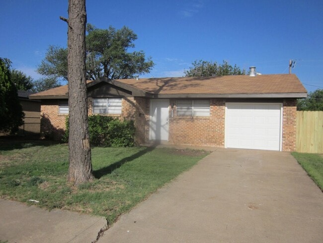 Building Photo - Eastridge Home!