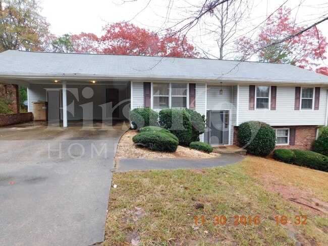 Photo - 2642 Shady Valley Rd