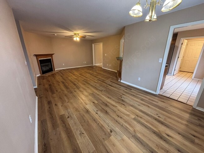 Photo - 2536-2538 W Houston St