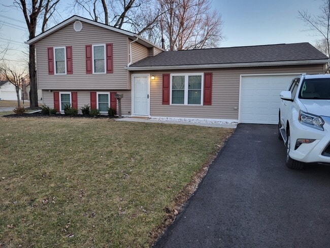 Photo - 793 Kienle Ave