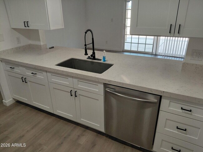 Photo - 3903 S Juniper St