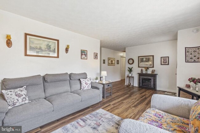 Photo - 638 Westwood Dr