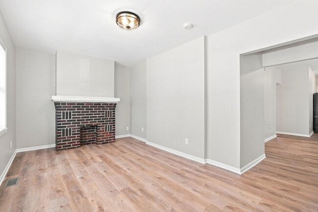 Photo - 846-848 Reinhard Ave Unit 846