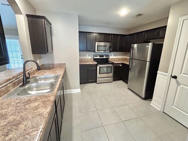 Photo - MaywoodDrive8136 Unit 1